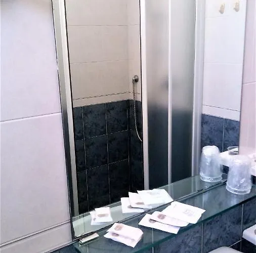 Hotel Corona 3* רימיני