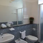 Hotel Corona 3*