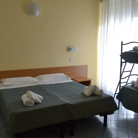 Hotell Hotel Corona