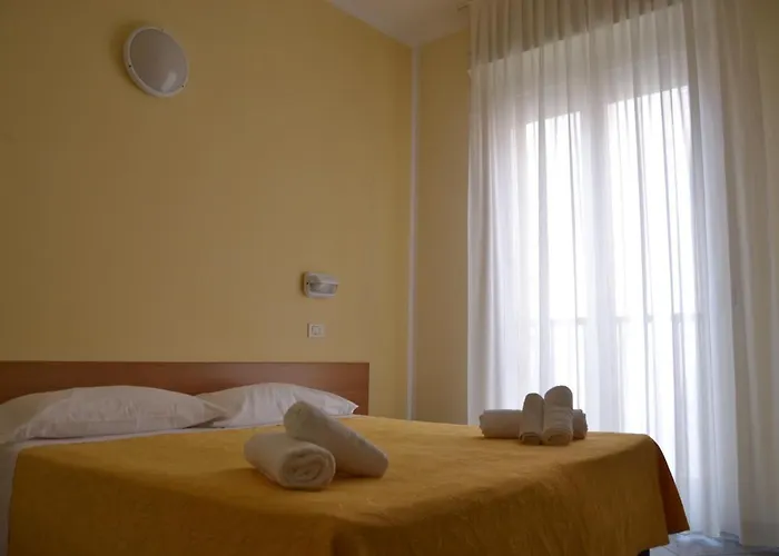 Hotel Corona 3*