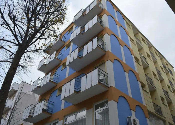 Hotel Corona 3*