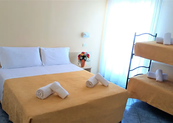 Hotel Corona 리미니