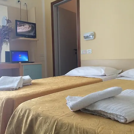 ホテル Hotel Corona リミニ