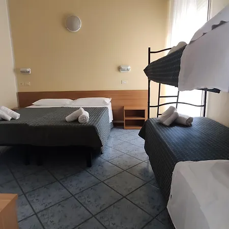 Hotel Corona リミニ