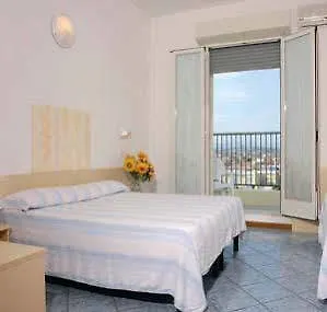 Hotel Corona 호텔