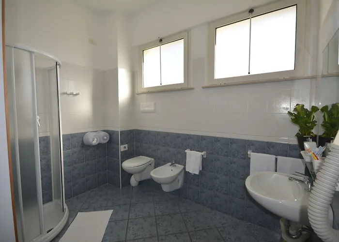 מלון Hotel Corona רימיני